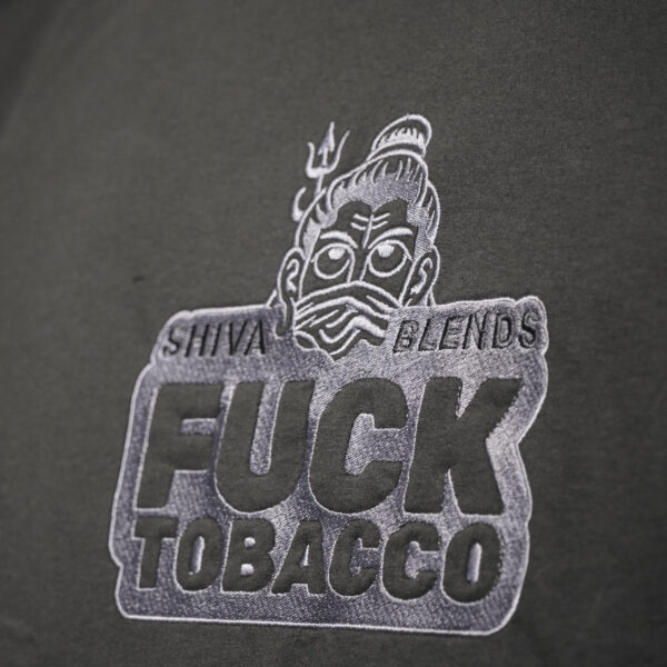 Tshirt Fuck Tobacco gris foncé par Shiva Blends